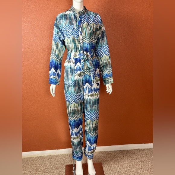 L'ATISTE Blue and Green Patterned Jumpsuit Size Small. E71 - Picture 6 of 15